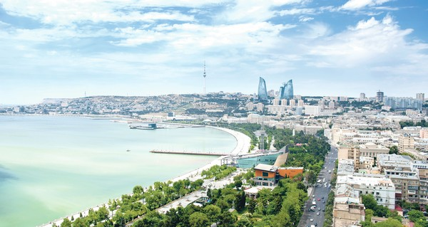 Qraçovun Bakıya hücum təhdidi, Bjezinskinin Bilgəh zəngi və…